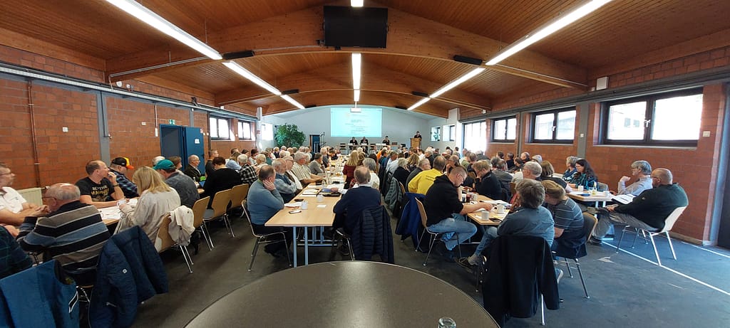 Demokratie an der Basis: So sichert die Vertreterversammlung 2025 die Zukunft unserer Imkerei 7 20250426 102028