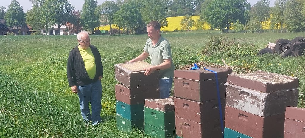 Von Bio-Genuss bis Waben-Check: So feiert Herford das Imker-Handwerk am 1. Mai 4 1.Maitreffen 3 1