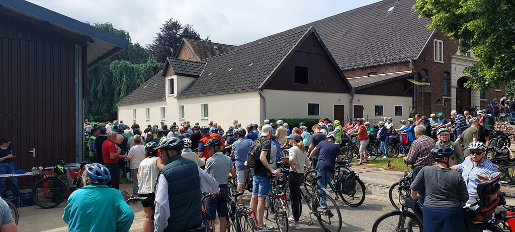 20 Jahre Tour de Flur: Wenn 800 Räder auf tausende Flügel treffen 4 20250601 115356