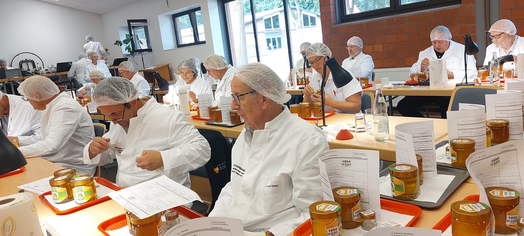Exzellenz im Glas: Rückblick auf die Honigbewertung 2025 auf Haus Düsse 13 20250824 133519
